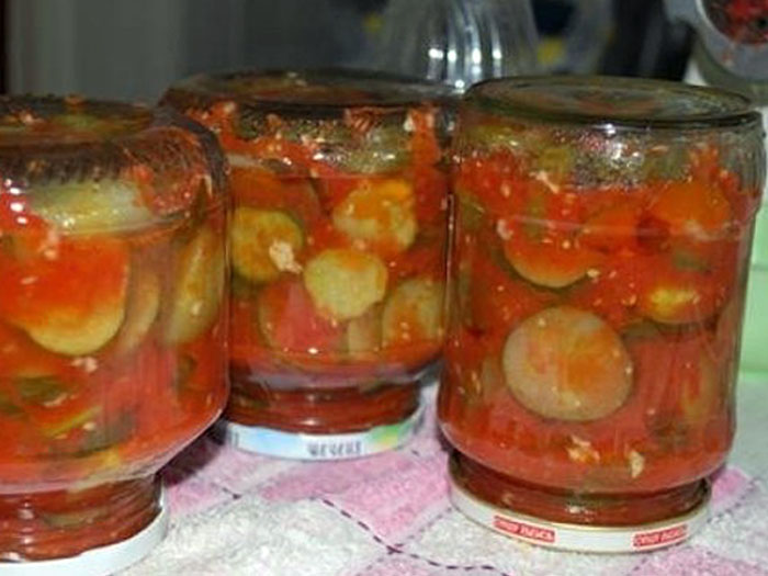 огурцы в томатной заливке